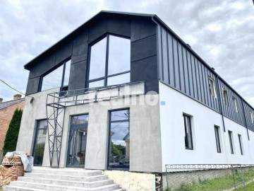 Продам комерцію в центрі Здолбунова