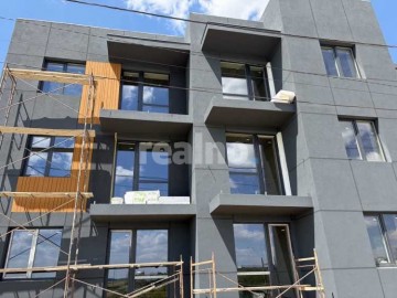 Продам квартиру в новобудові в районі Нового двору