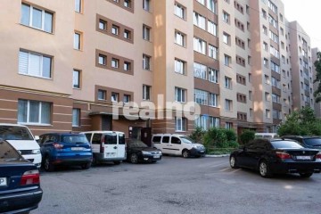 Продам трикімнатну квартиру в утепленному будинку, р-н Автовокзала.