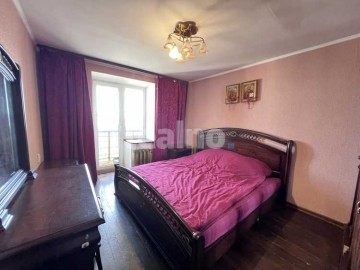Продам 3-х кімнатну квартиру