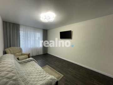 2 кімнатна укомплектована меблями та технікою!