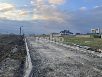 Продам ділянку на Щасливому