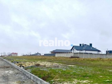 Ділянка на Щасливому в топовій локації