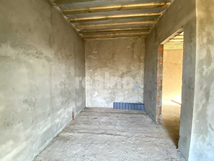 Будинок на Щасливому з комунікаціями