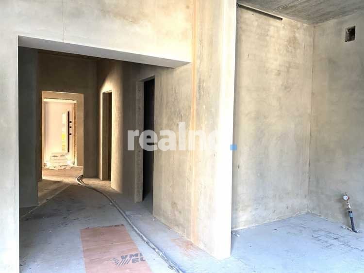 Котедж в районі Райського саду з гаражем