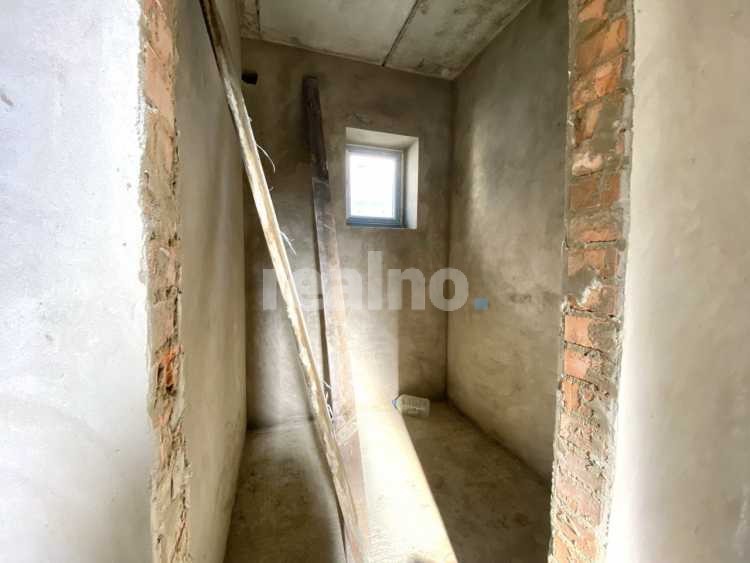 Будинок на Щасливому з комунікаціями