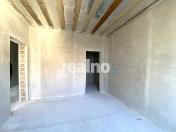 Котедж в районі Райського саду з гаражем