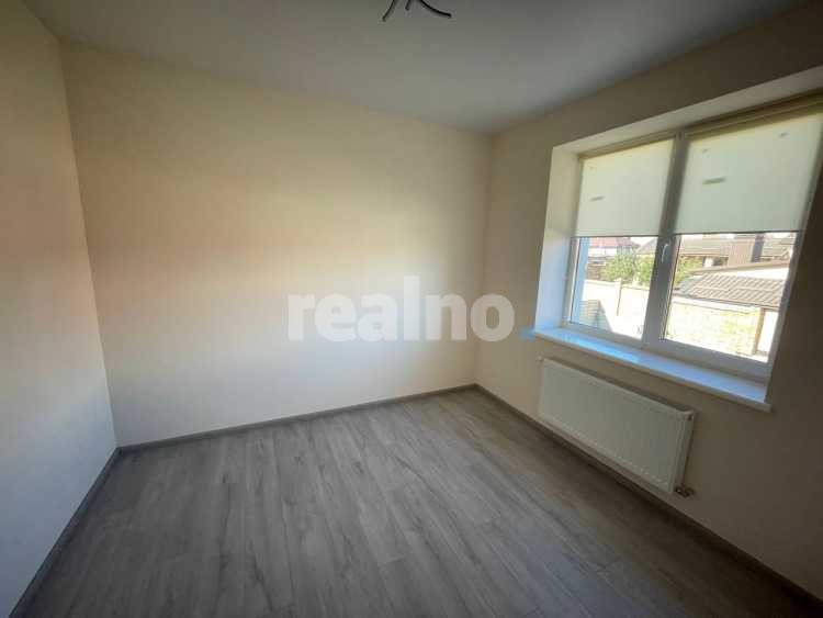 Котедж на Щасливому з ремонтом та комунікаціями