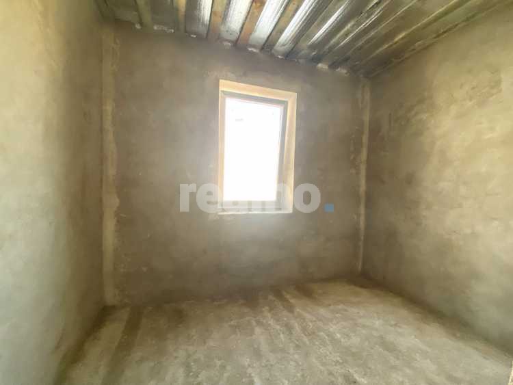 Будинок на Щасливому з комунікаціями