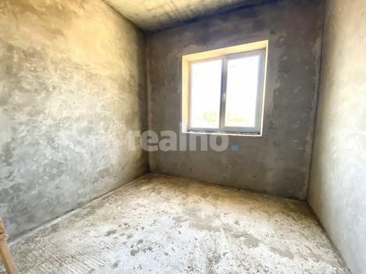 Будинок на Щасливому з комунікаціями