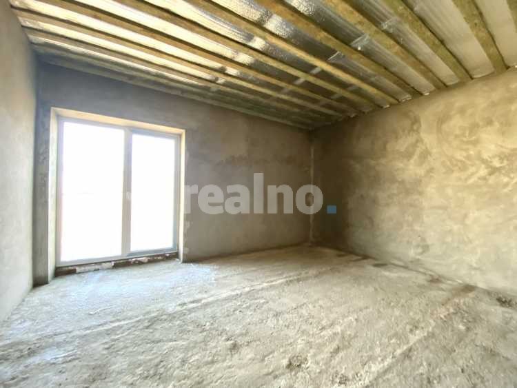 Будинок на Щасливому з комунікаціями