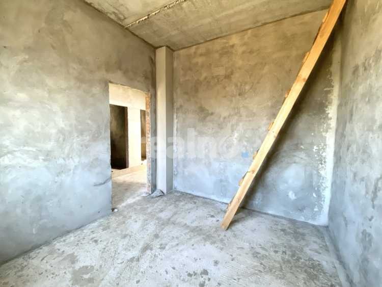 Будинок на Щасливому з комунікаціями