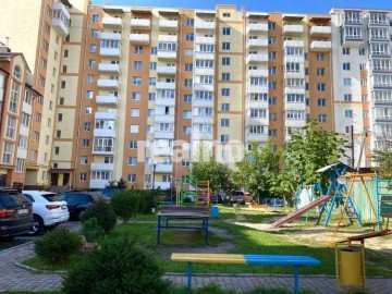 Новобудова з ремонтом в районі Чайки єОселя